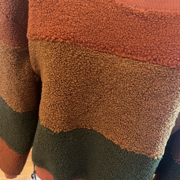 Fall Sweater! Orange, green, and taupe colored sweater. - Picture 7 of 7